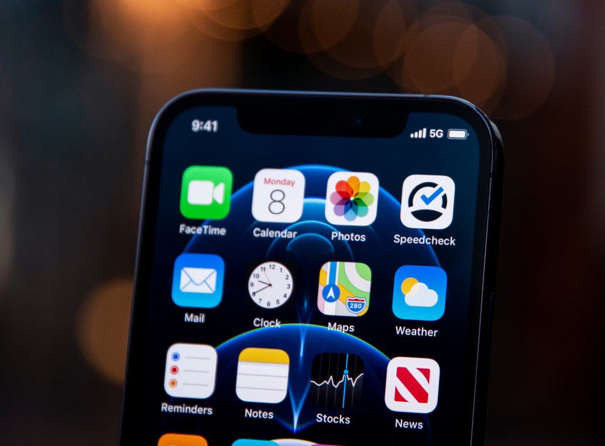 安远苹果手机维修分享为什么 iPhone 12 在冬季会自动关机 
