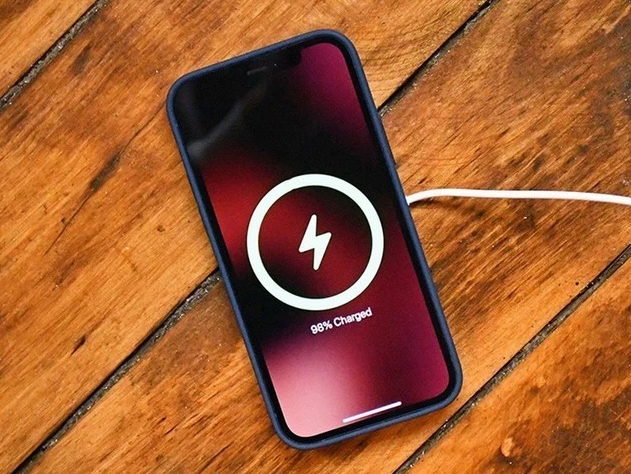 安远苹果手机维修分享iPhone 12可以随便充电吗 